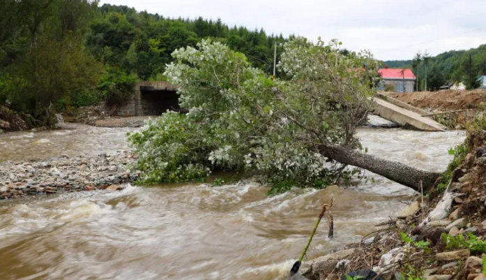 Alertă de viituri în Cluj! Hidrologii au emis Cod galben pe afluenții Someșului Mic