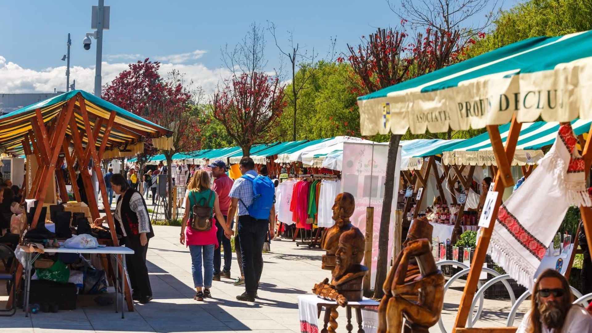 Clujul se transformă într-un paradis al produselor tradiționale! Târgul „Produs de România” aduce mâncare, spectacole și meșteșugari din toată țara