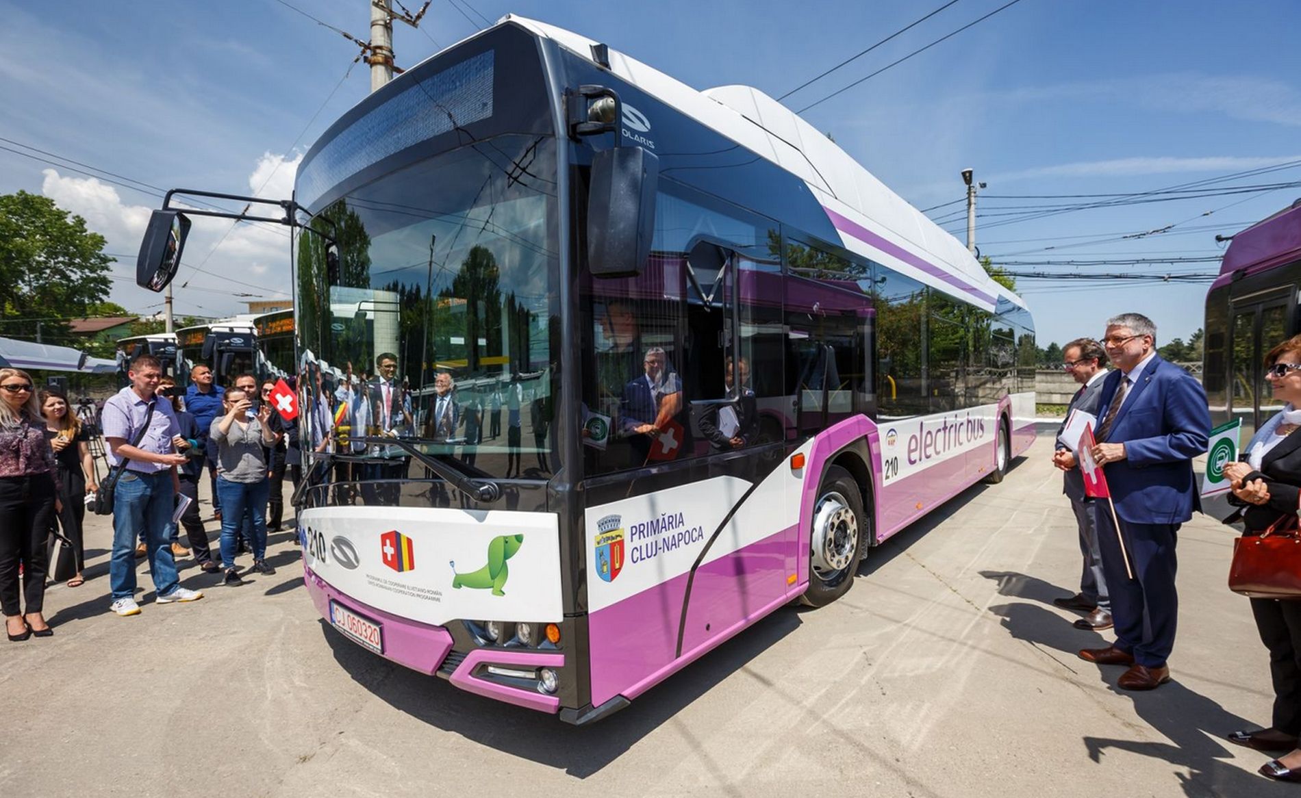 Emil Boc anunță o stație nouă de autobuz în Cluj-Napoca și 22 de autobuze electrice pe străzi: „Mai avem în licitație încă nouă”