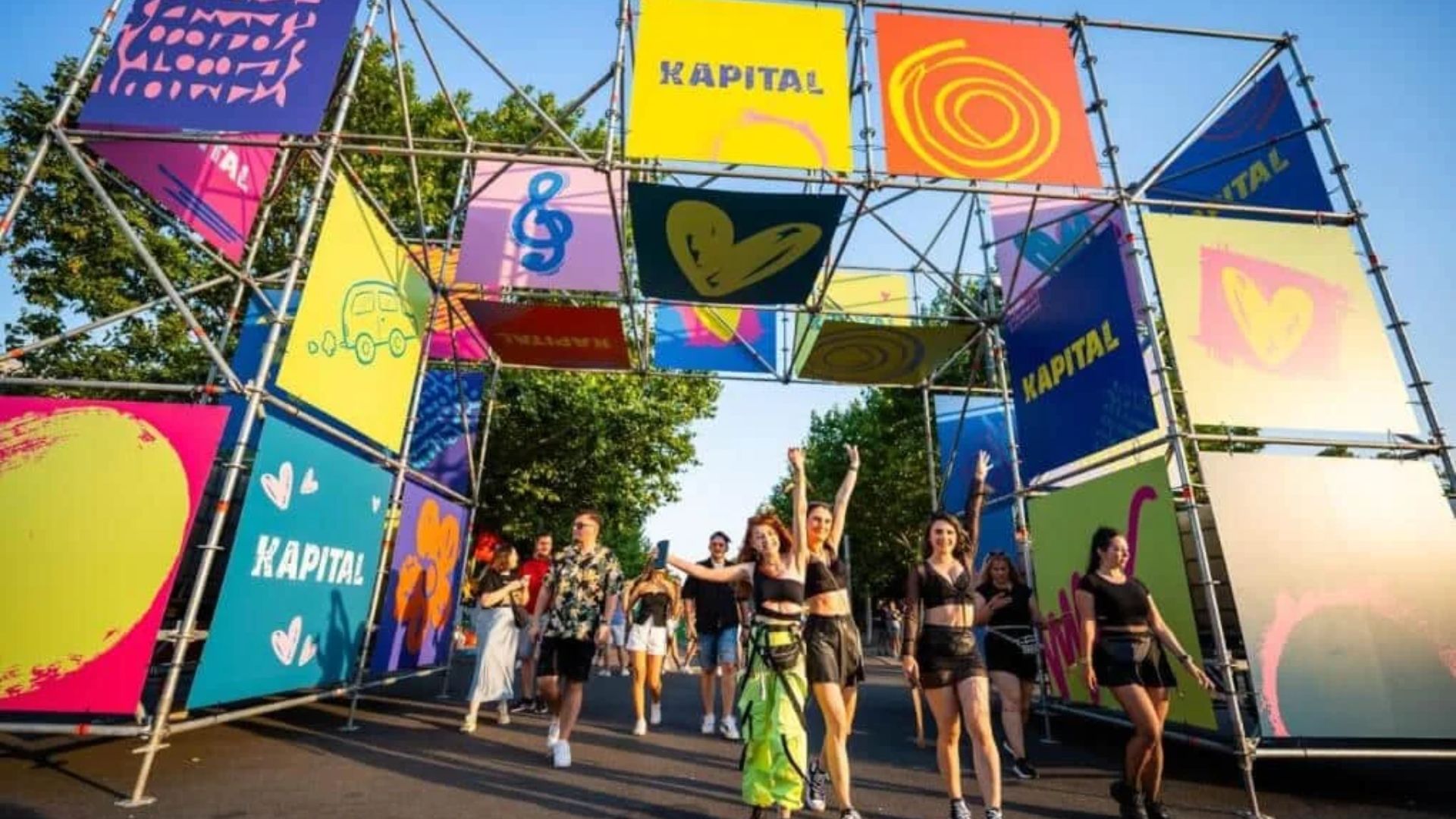 KAPITAL Festival revine în 2027! Organizatorii anunță reprogramarea festivalului și promit o ediție „mai mare și mai spectaculoasă ca niciodată”