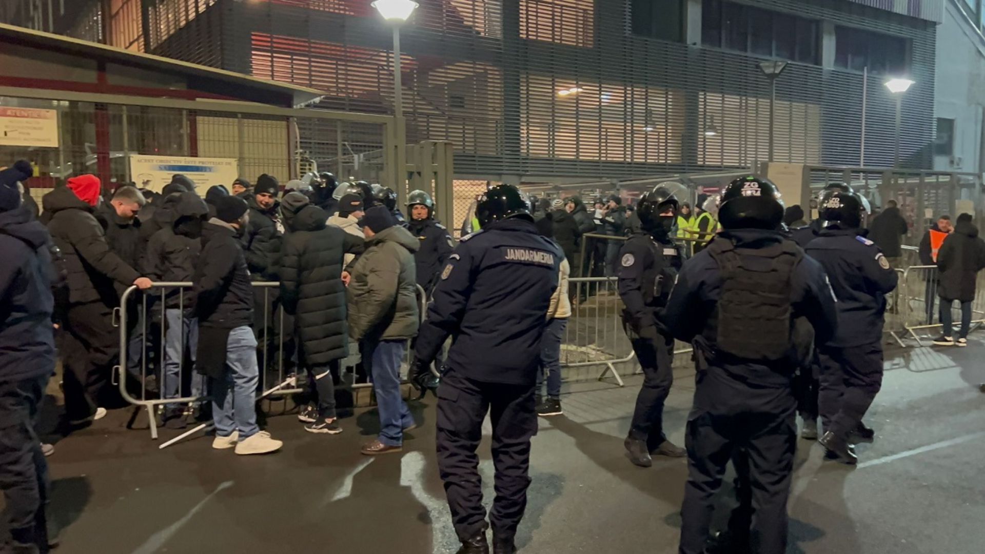 Măsuri speciale de securitate la meciul CFR Cluj - FC Argeș! Jandarmii anunță controale, restricții și reguli stricte pentru suporteri
