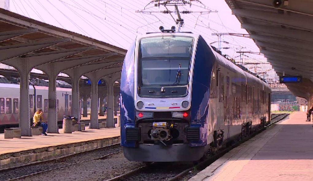 Mergi la mare cu trenul? Atenție! Trenul Cluj-Mangalia nu va mai trece prin București. Care e noua rută și cât durează