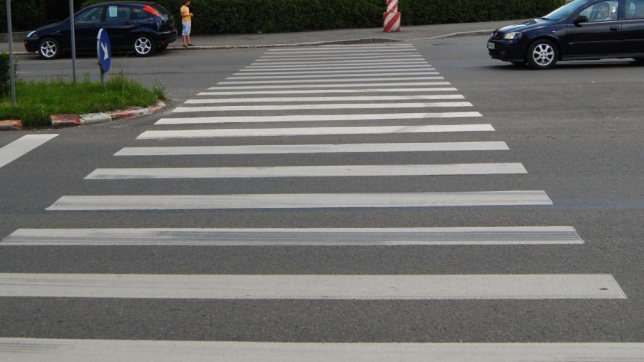 Polițiștii clujeni, avertisment dur pentru siguranța pietonilor în trafic! Ce trebuie să știe clujenii: „Muzica te relaxează, atenția te protejează!"