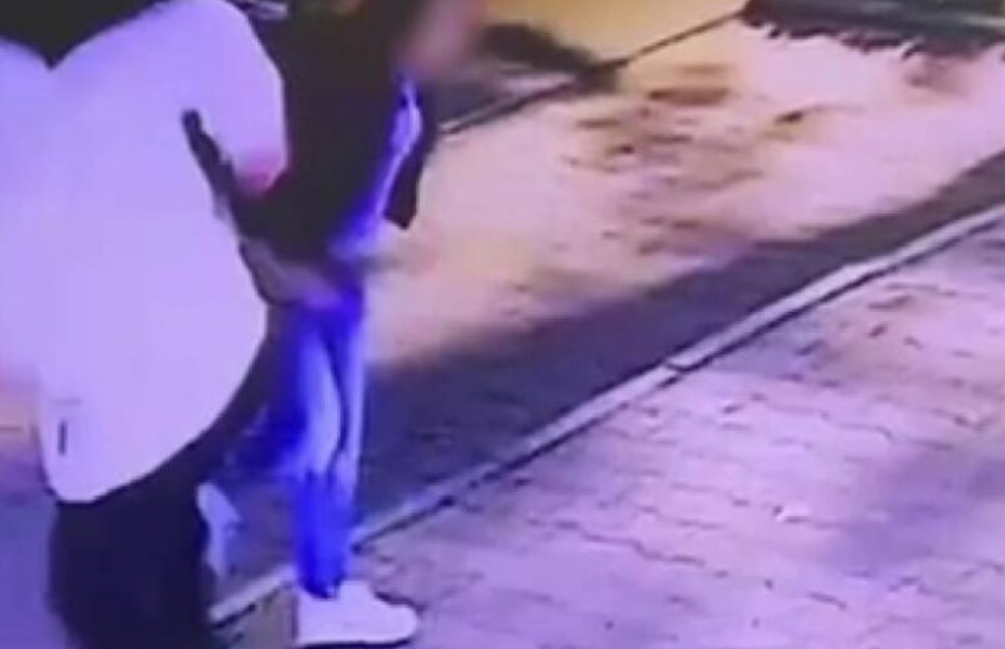 Revoltător: O fetiță de 12 ani a fost agresată sexual, în plină stradă, în Cluj-Napoca de un barbat de 42 de ani. A fost arestat