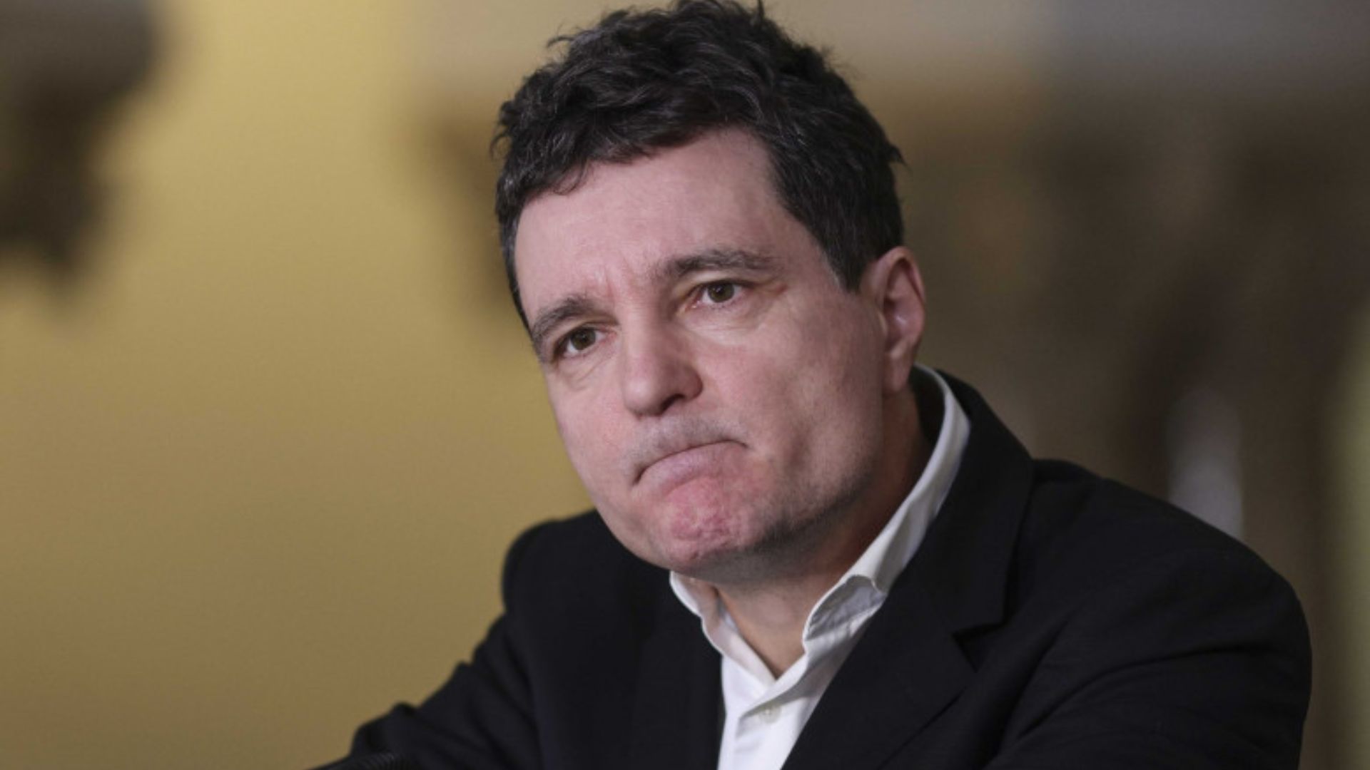 Românii, împărțiți în tabere clare: Cine vrea demiterea și cine susține rămânerea lui Nicușor Dan în funcție daca s-ar face referendum