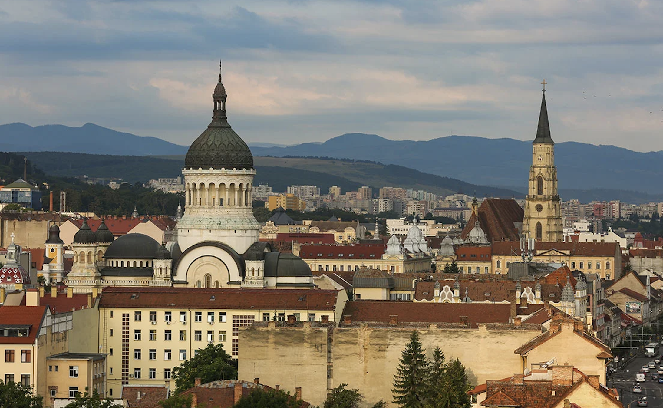 Românii vor locuințe, dar le e frică să cumpere: „Prețul cerut nu reflectă valoarea reală". Ce i-ar convinge să semneze actele acum