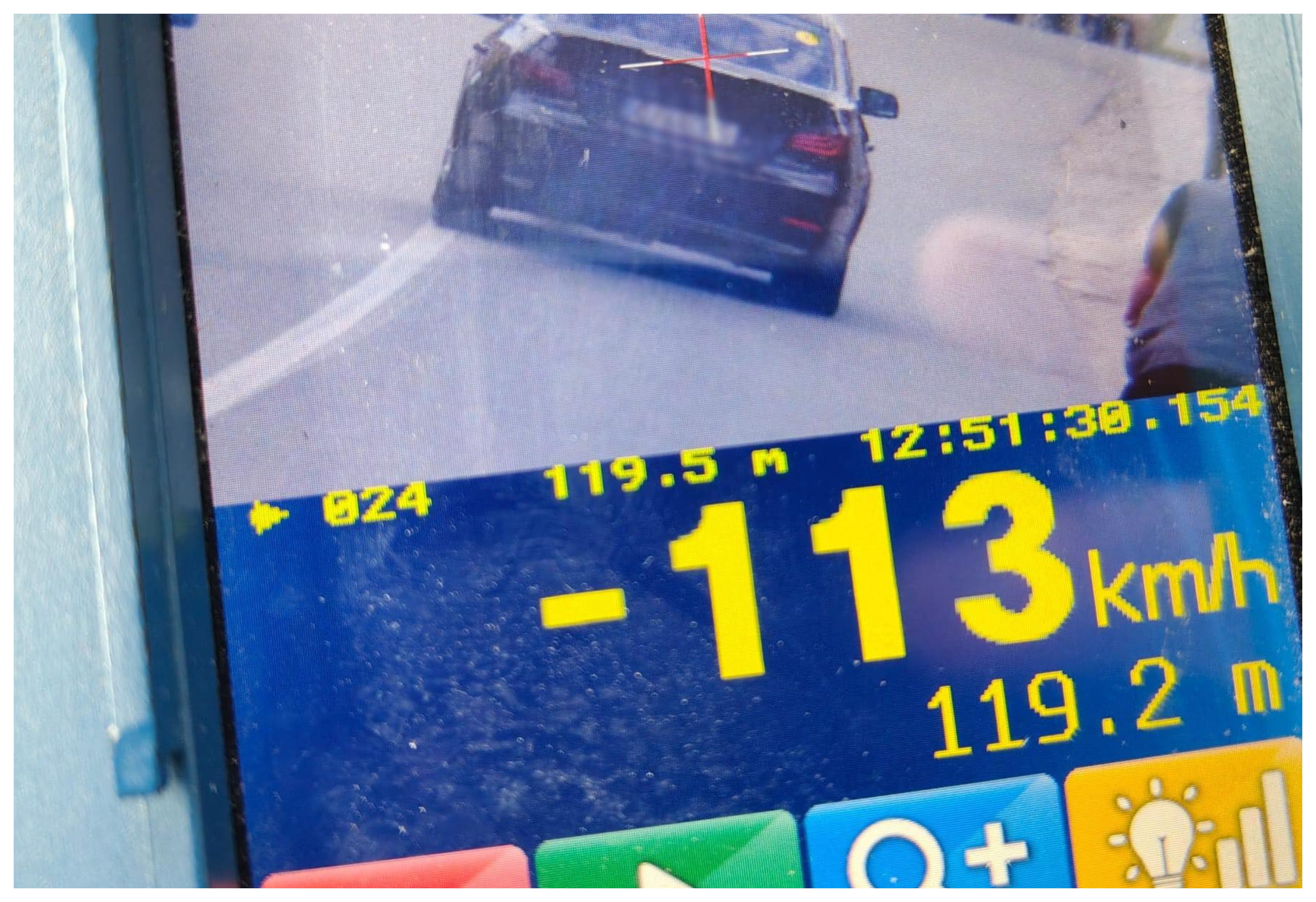 Șofer de 24 de ani, lăsat fără permis pentru 210 zile în Cluj! A fost prins cu 113 km/h și a făcut depășiri periculoase