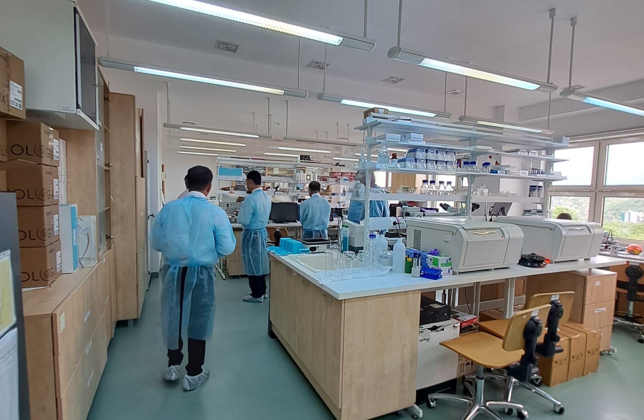 UMF Cluj face echipă cu o universitate din Thailanda! Ce proiecte de cercetare medicală se pregătesc și cum ar putea ajunge studenții clujeni în Asia