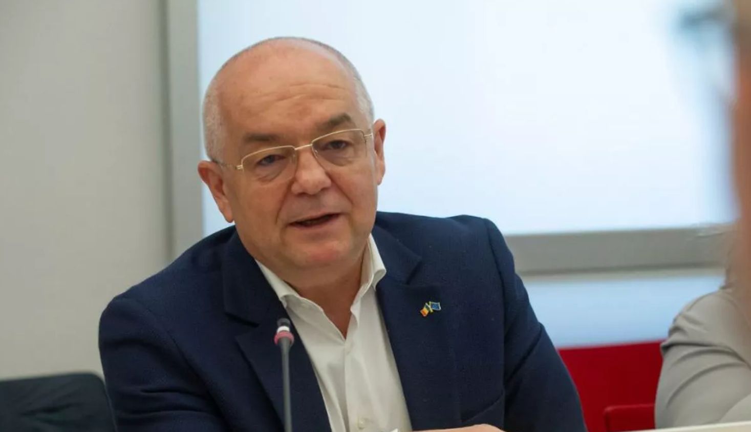 VIDEO. Emil Boc, umor involuntar la semnarea contractului pentru Podul Garibaldi. Își dorește „disconfort MAXIM” pentru clujeni