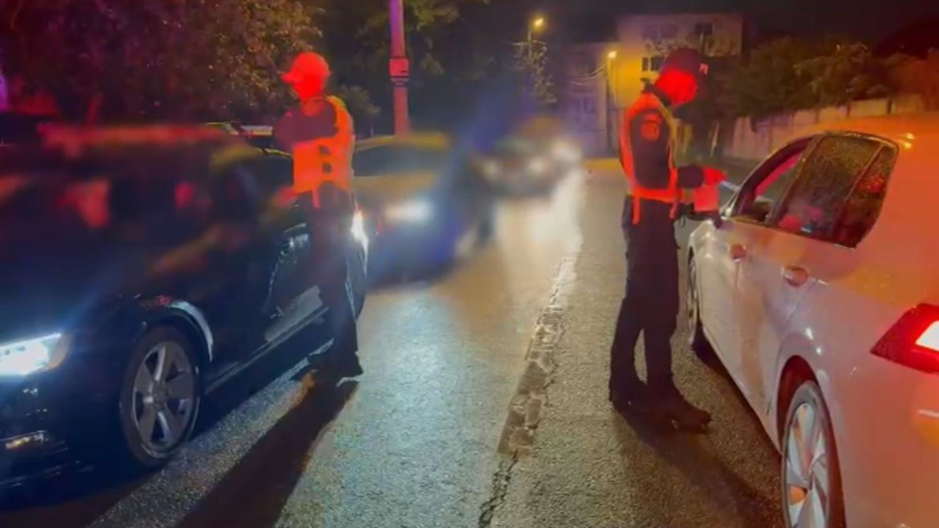 VIDEO. Șoferii din Cluj-Napoca au fost luați prin surprindere de o razie de „toată frumusețea”: Polițiștii au „premiat” zeci de șoferi „ghinioniști”