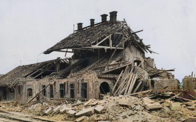 2 iunie 1944, ziua în care Clujul a fost zguduit de bombe. Sute de persoane și-au pierdut viața. În urmă cu 82 de ani, gara orașului a fost distrusă