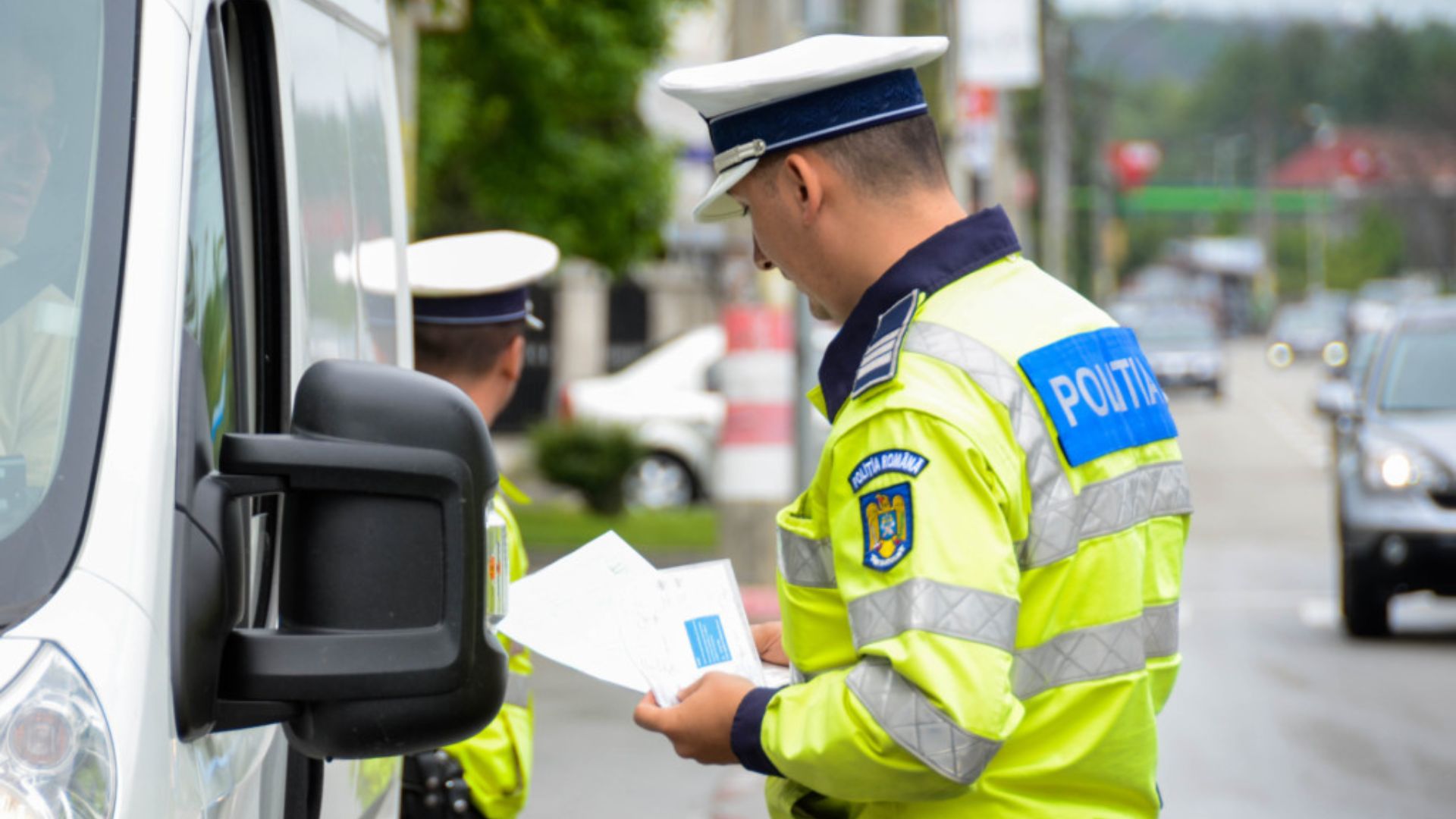Adio amenzi pentru șoferii care uită permisul acasă? Senatul a dat undă verde unei schimbări din Codul Rutier care afecta milioane de șoferi