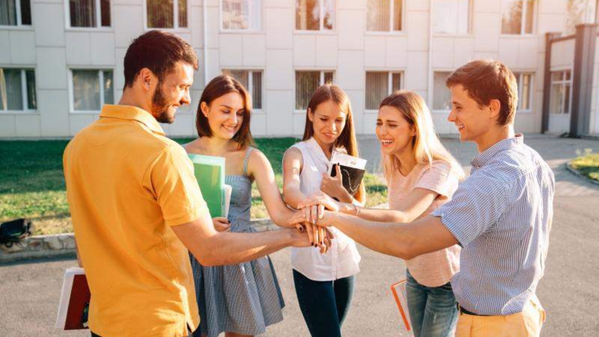 Admiterea la UTCN Cluj începe mai devreme decât crezi! Viitorii studenți își pot pregăti dosarul chiar înainte de afișarea rezultatelor la Bacalaureat