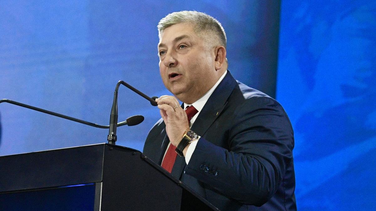 Alin Tișe compară prezentul cu căderea Constantinopolului: „Astăzi poate că nu mai dezbatem sexul îngerilor. Istoria nu iartă. Niciodată!”