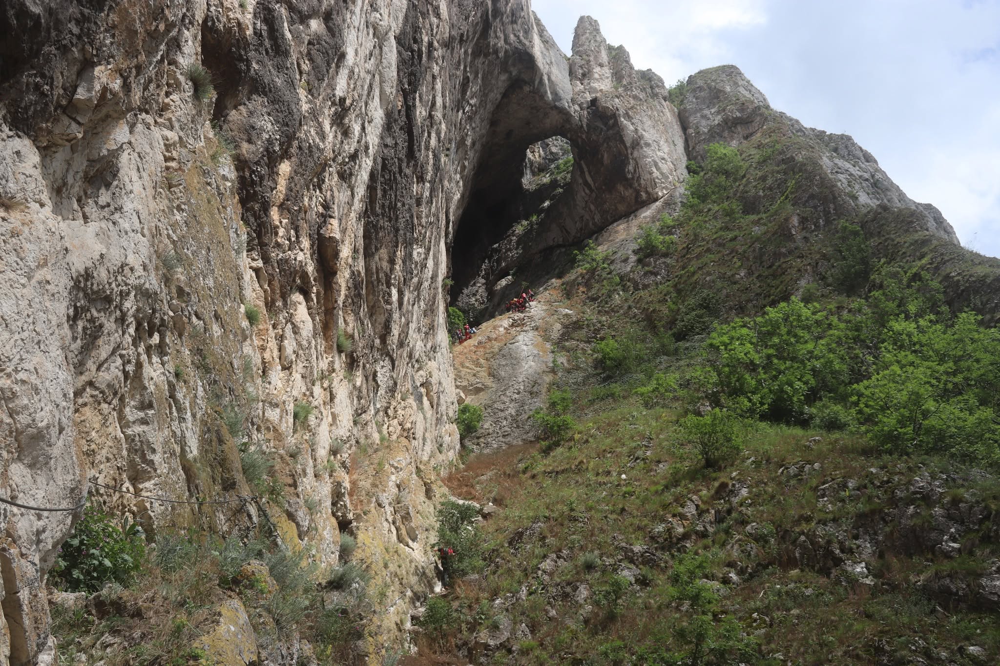 Ancheta continuă după tragedia din Cheile Turzii, când un tânăr a murit. Salvamontiștii au reverificat traseul Via Ferrata și au anunțat concluziile