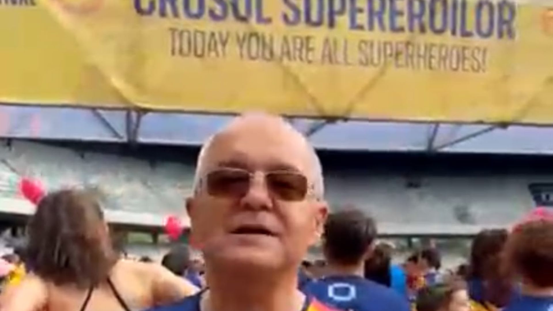Atmosferă de sărbătoare la Sports Festival: Emil Boc a dat startul Crosului Supereroilor și i-a îndemnat pe clujeni să aleagă sportul - VIDEO