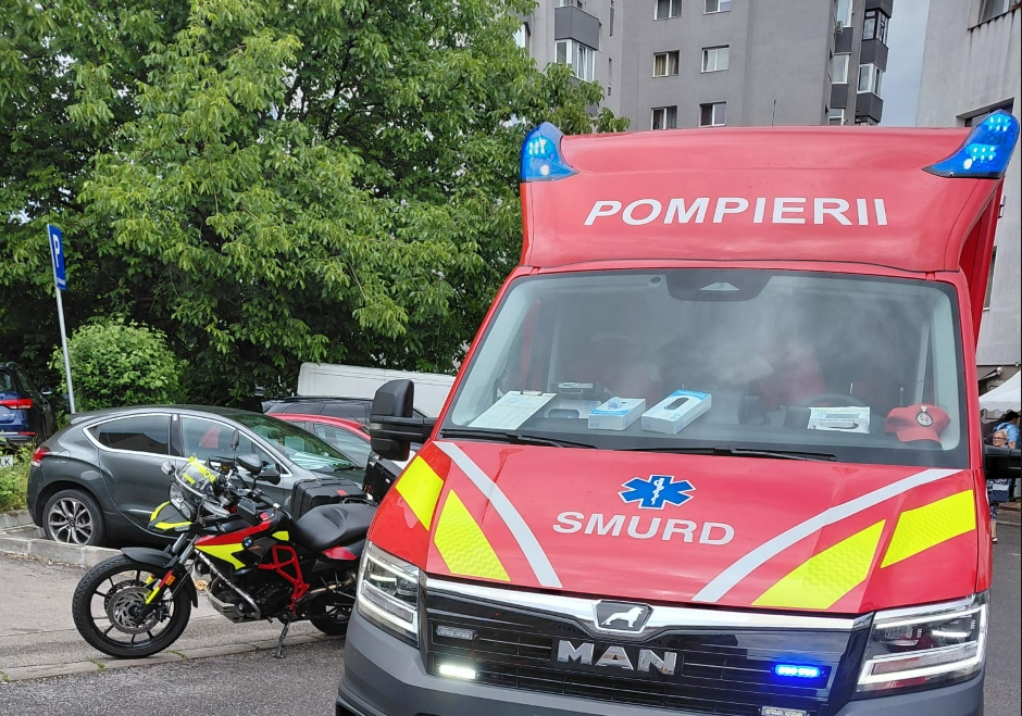 Breaking: Un copil de doi ani a căzut de la înălțime într-un bloc pe Aleea Moldoveanu din Cluj-Napoca. Autoritățile intervin chiar acum