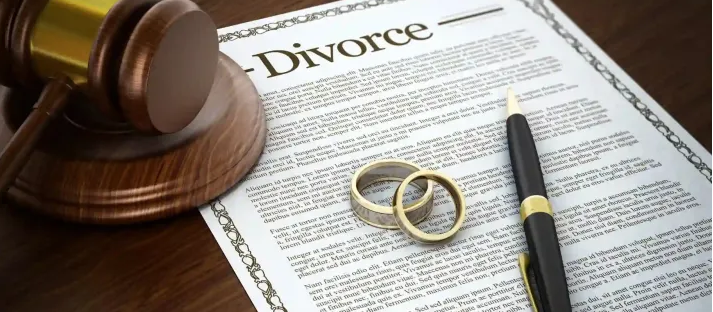Căsnicia, în declin? Numărul căsătoriilor s-a prăbușit în Cluj, iar divorțurile cresc de la an la an