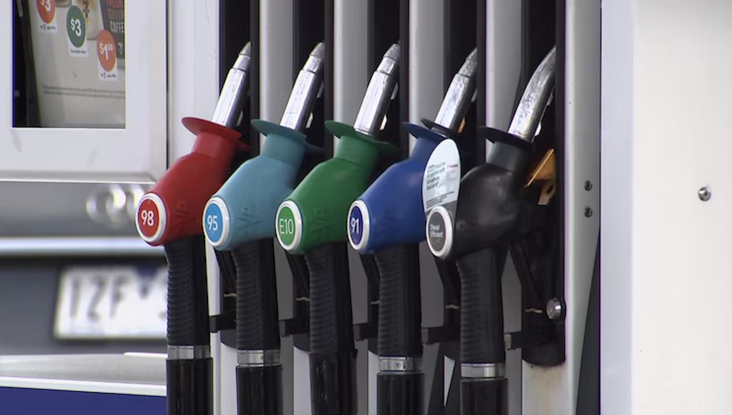Ce se întâmplă cu adevărat în Marea Neagră: România, acuzată că tolerează petrol rusesc mascat și schimburi ilegale de țiței chiar în apele țării