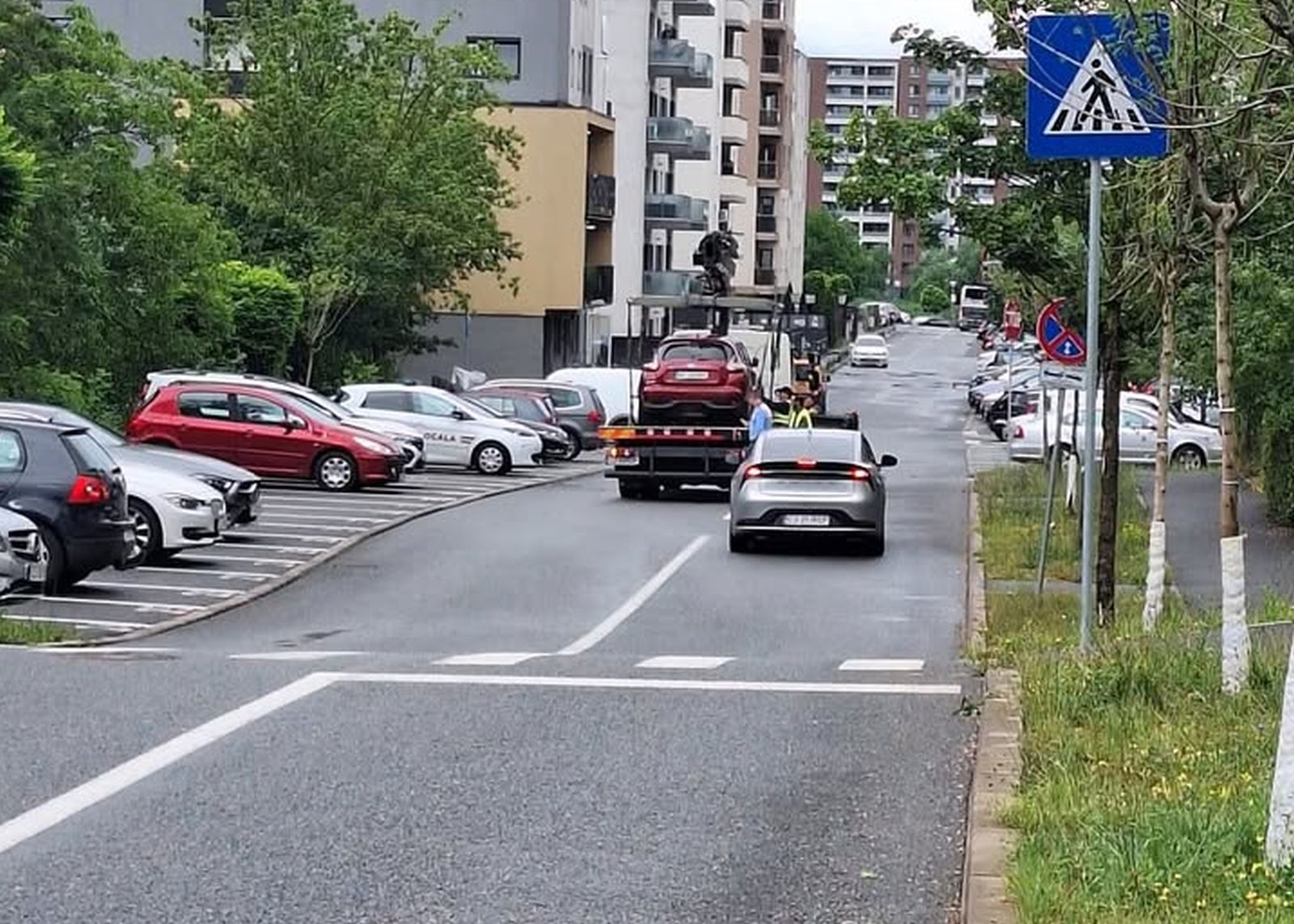 Clujenii din zona Între Lacuri se simt persecutați de Poliția Locală: „În Zorilor, fiind vecini cu primarul, beneficiază de un tratament mai prietenos?”