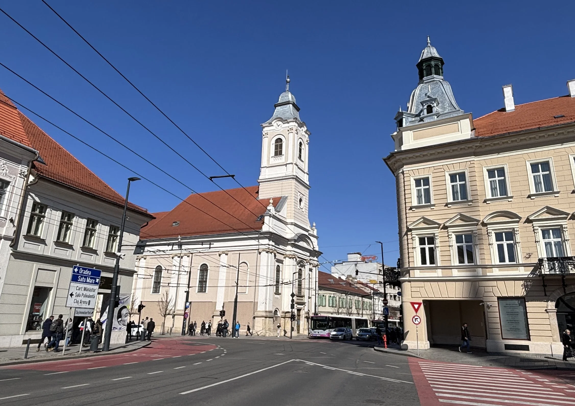 Clujenii fug de rate și aleg chiria: 3 din 4 oameni caută să închirieze. Gheorgheni și Centrul, cele mai râvnite zone din oraș în acest moment