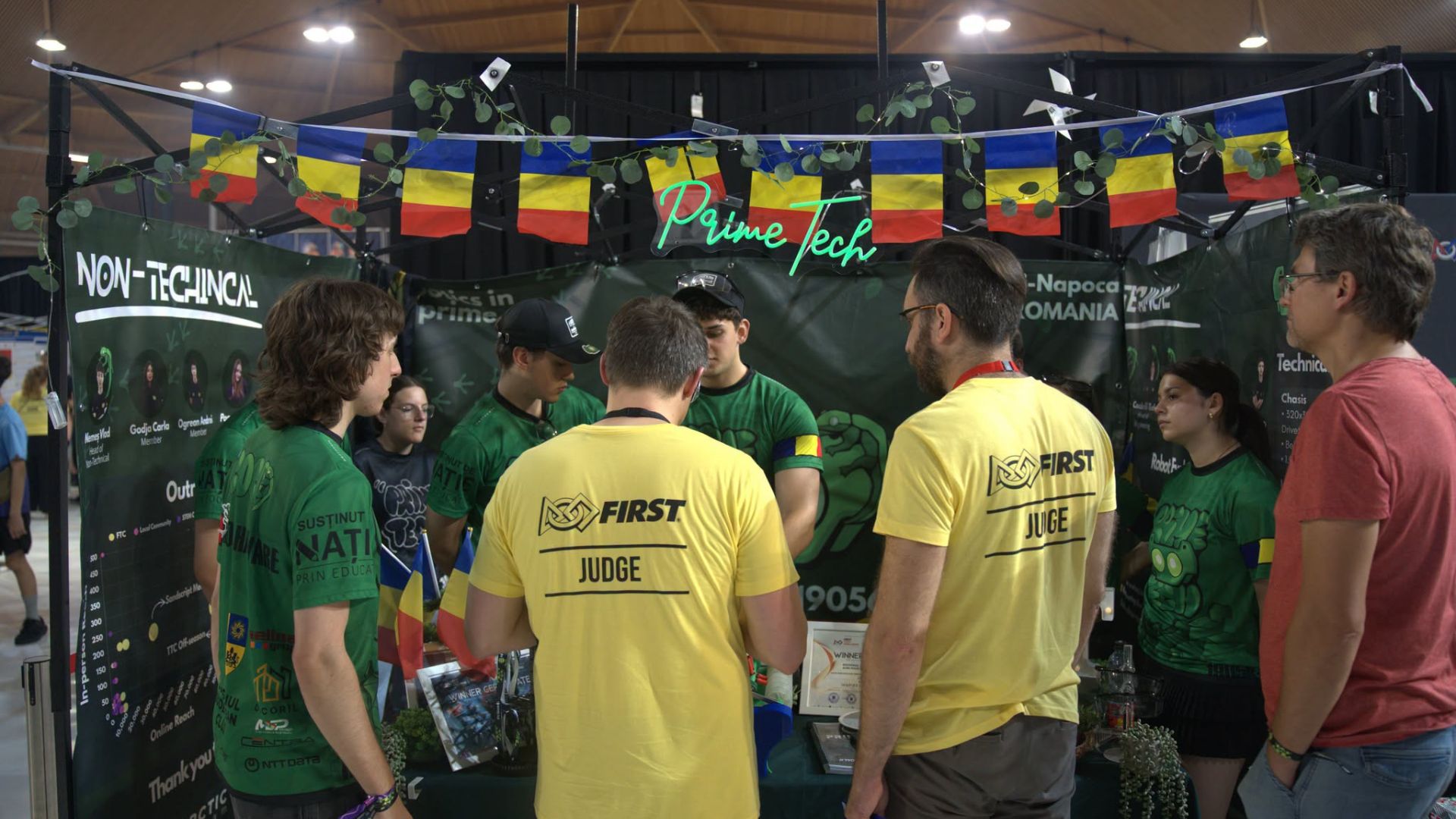 Clujul impresionează Europa! Elevii de la „Tiberiu Popoviciu” au cucerit o competiție de robotică cu peste 100 de echipe și au terminat în TOP 5