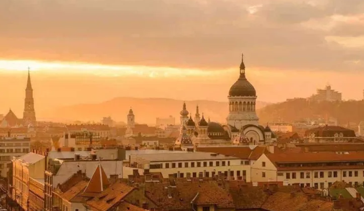 Cod roșu de caniculă la Cluj! Temperaturile urcă spre 40 de grade, iar nopțile devin tropicale