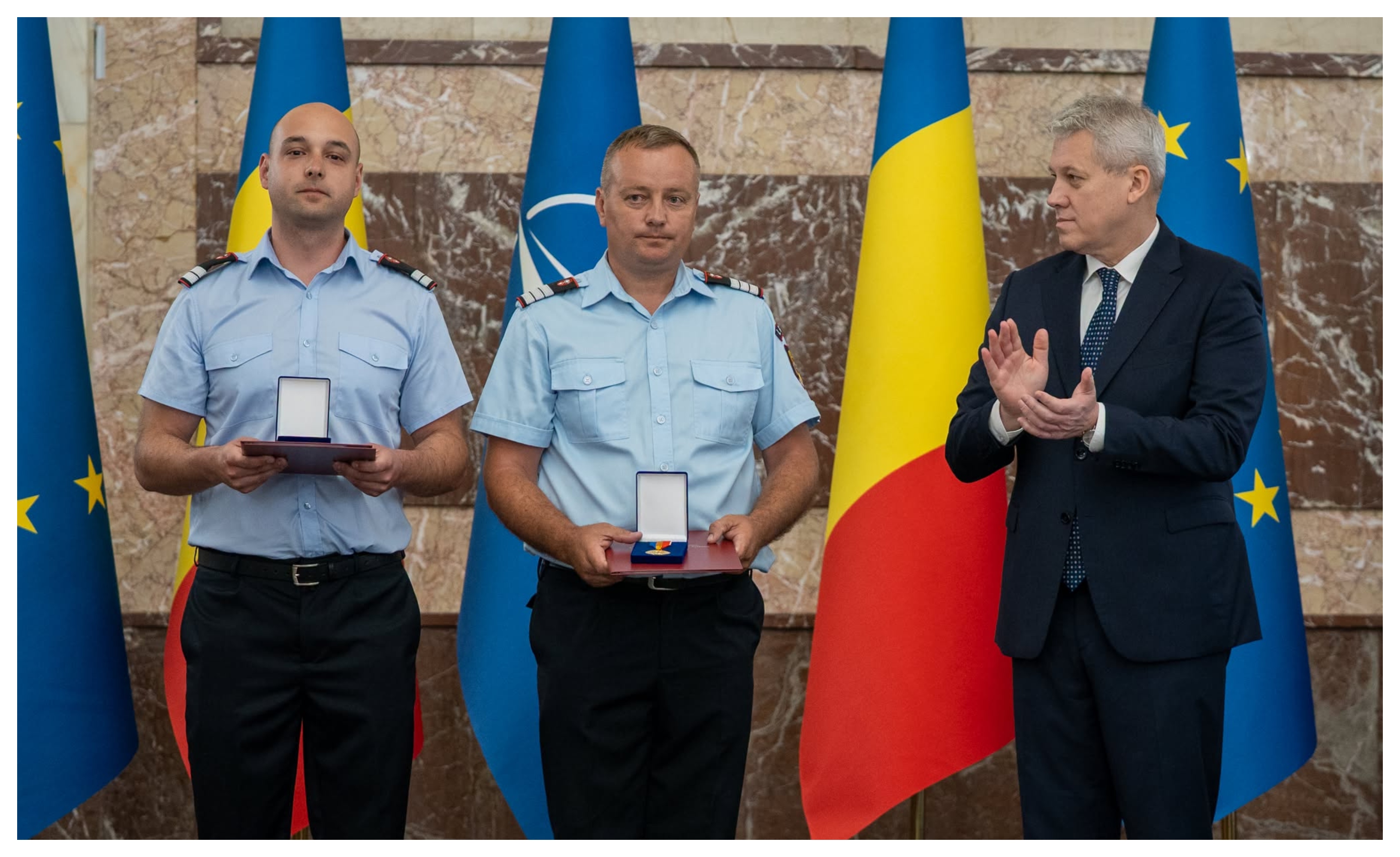 Curaj dus la extrem! Doi salvatori din Cluj au spart gheața pentru a salva o viață și au fost recompensați