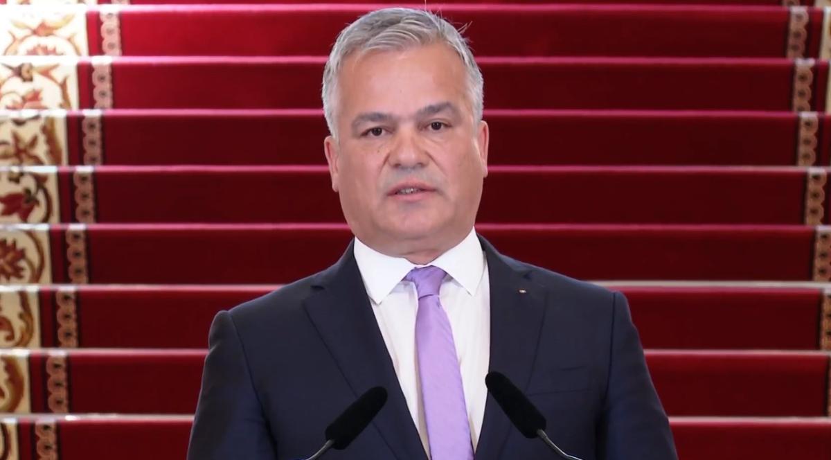 DOCUMENT / Programul de guvernare al lui Veștea. Pregătește reforma totală: mai puțini bugetari, schimbări la pensii și reactoare nucleare SMR