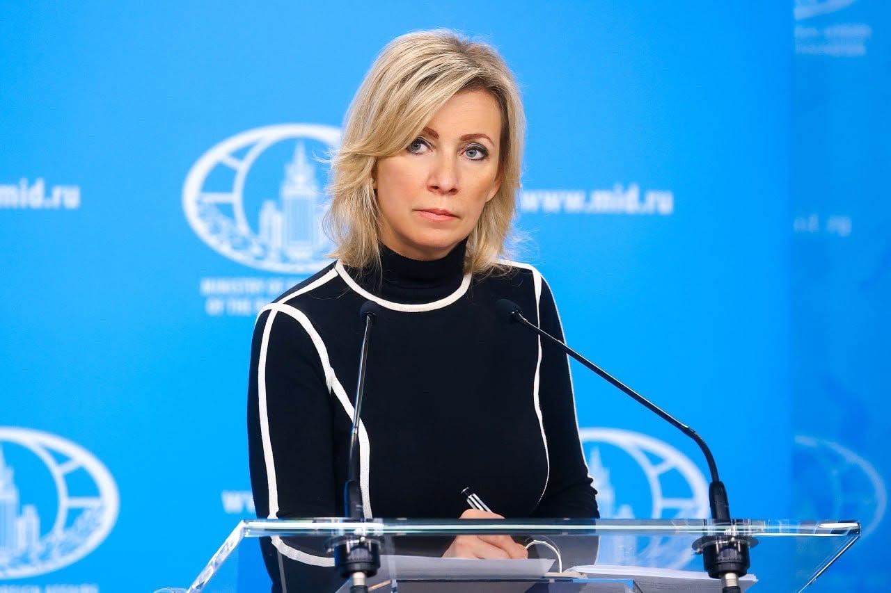 După decizia lui Boc de a interzice steagul și imnul Rusiei la Cluj, Moscova amenință. Zaharova: „Partea rusă nu va lăsa această situație fără consecințe”