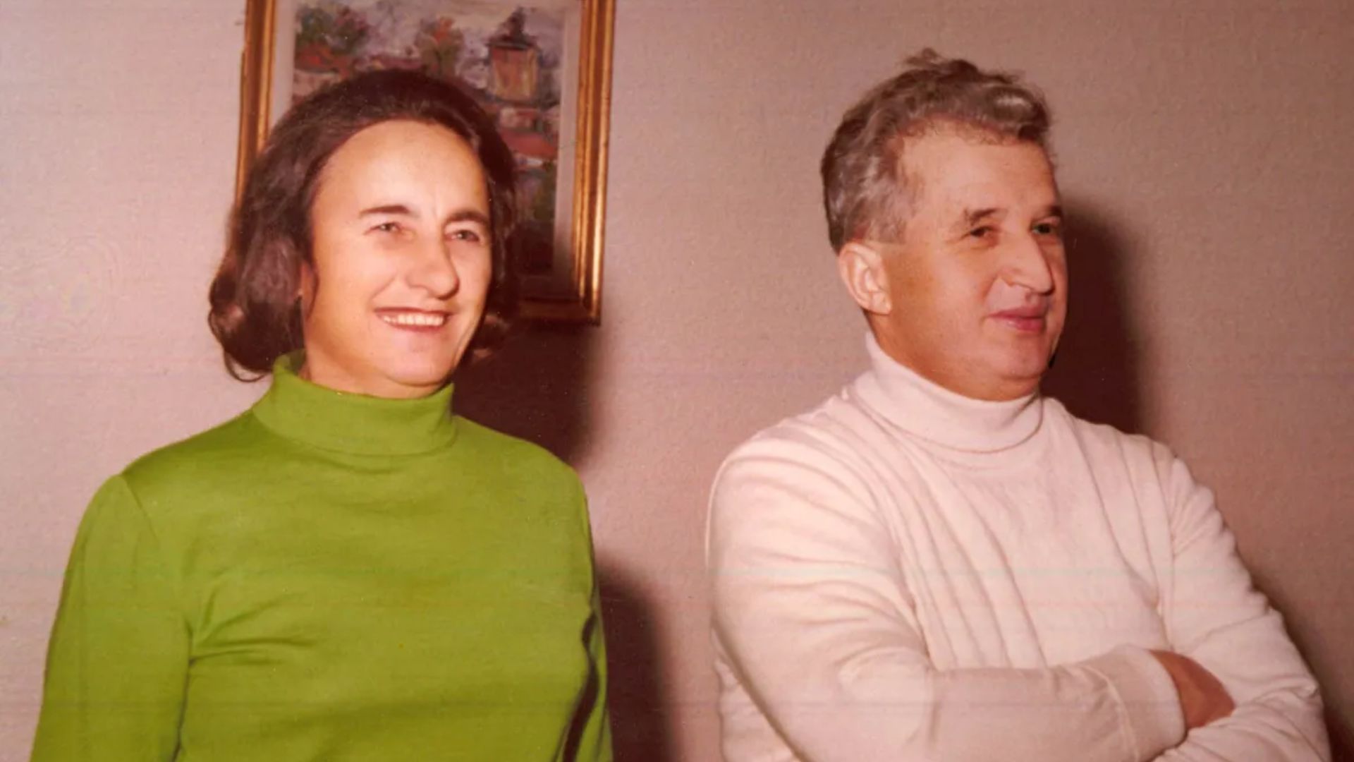 Elena Ceaușescu ar fi suferit un grav traumatism cranian într-un accident misterios, iar Securitatea a încercat să șteargă orice urmă a incidentului