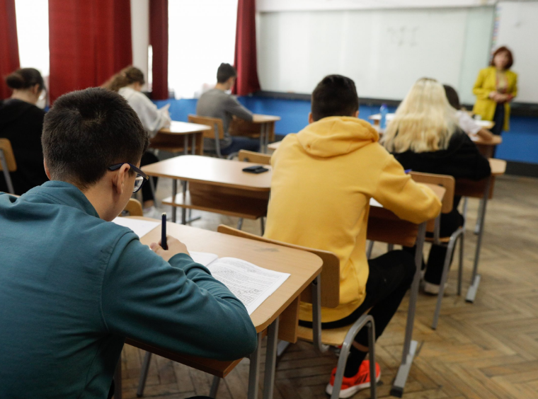 Evaluarea Națională 2026: Vezi integral Subiectele la matematică. La geometrie din cerc, patrulater și cub
