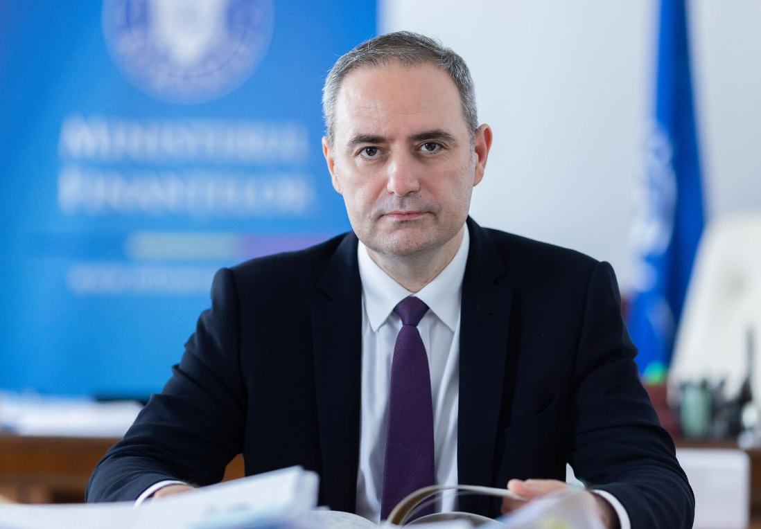 Ministrul Finanțelor anunță o măsură de simplificare pentru firme: Dispare raportarea semestrială la 6 luni, în 2026