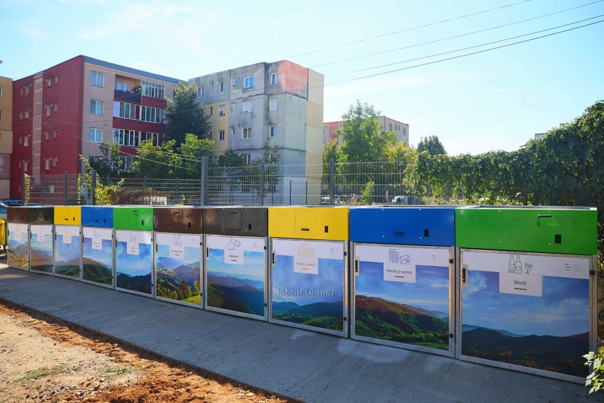 O localitate din județul Cluj renunță la pubelele clasice! Din 29 iunie, accesul la noile insule ecologice se face doar cu cartelă magnetică cu cip