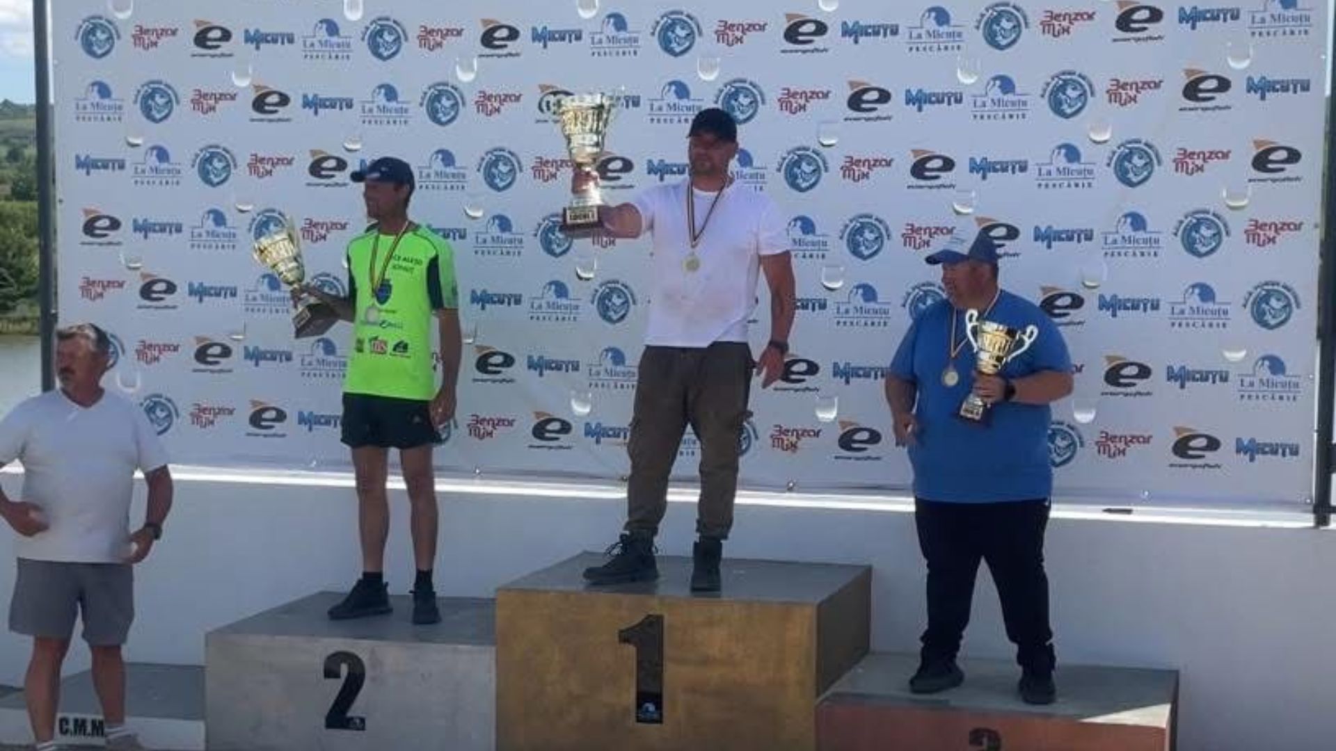 Performanță extraordinară la pescuit! Un clujean a devenit campion național la pescuit staționar și visează acum la Campionatul Mondial