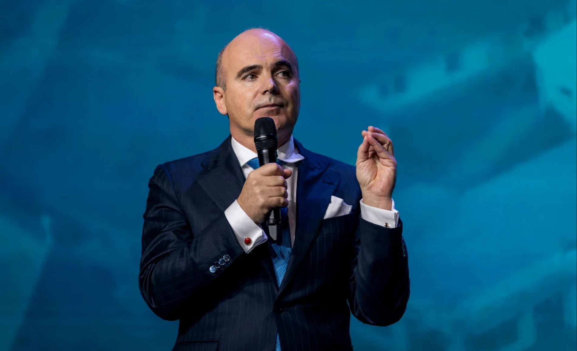 Rareș Bogdan atacă dur conducerea PNL după ce Ilie Bolojan a anunțat că va susține guvenrul PSD condus de Sorin Grindeanu: „Ipocrizie fără margini”