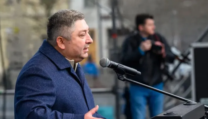 Revoltă la vârful liberalilor! Alin Tișe: „O performanță rară: să fii și la putere, și în opoziție”