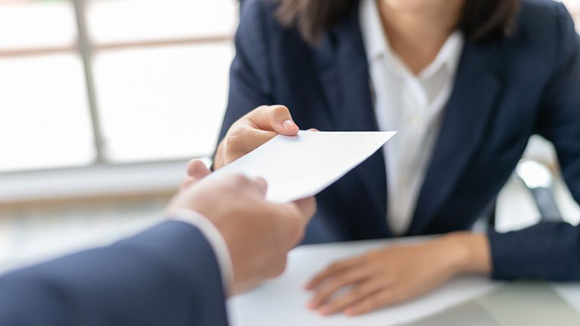 Salariile nu vor mai fi un secret! Angajații vor putea cere explicații despre venituri, iar firmele riscă amenzi de până la 30.000 de lei