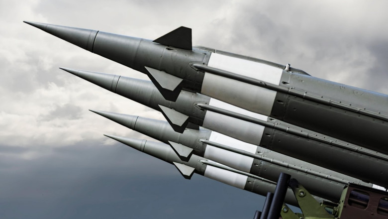 SUA vor să împartă arme nucleare la mai multe țări NATO, pentru a descuraja Rusia. Polonia și statele baltice sunt interesate. Care este poziția României