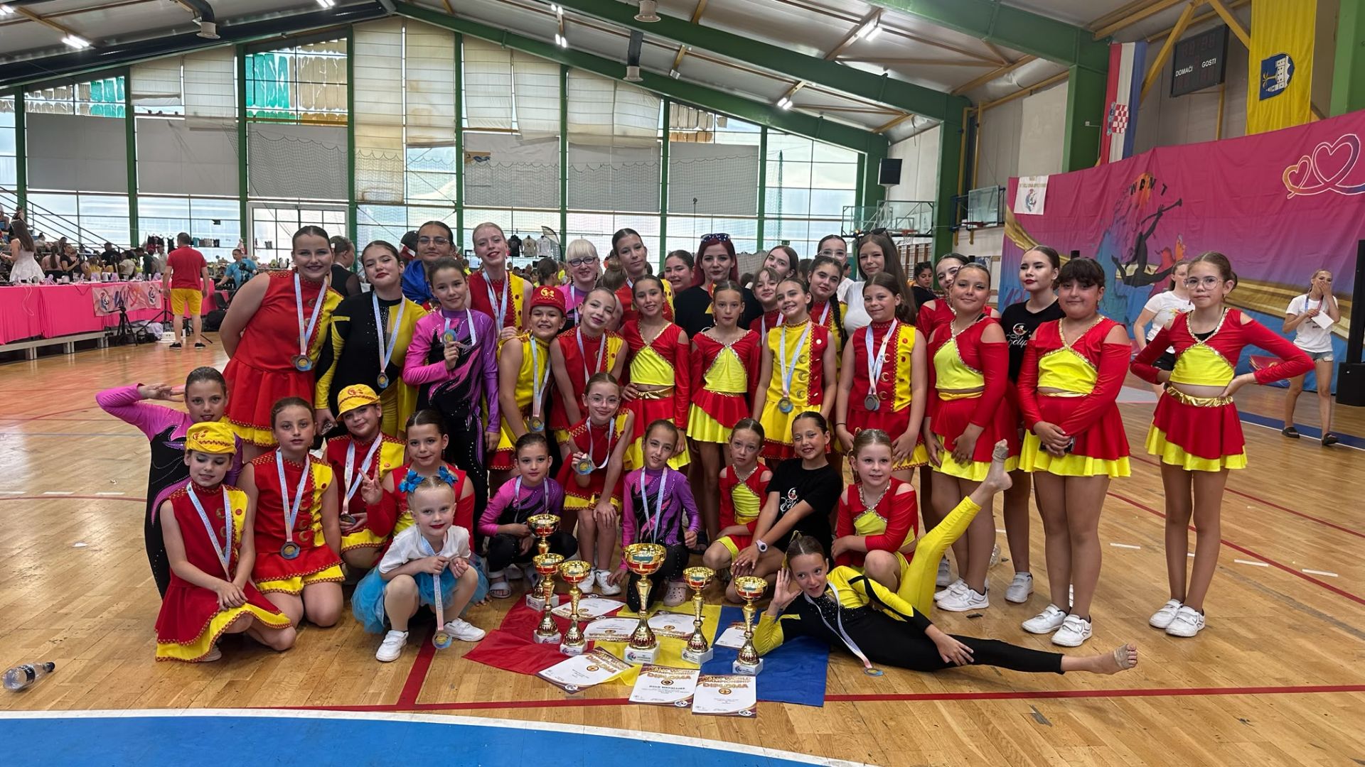 Succes uriaș pentru echipa de majorete Eclipse! Sportivele din Cluj au făcut spectacol la Campionatul Mondial și au adus acasă zeci de medalii acasă
