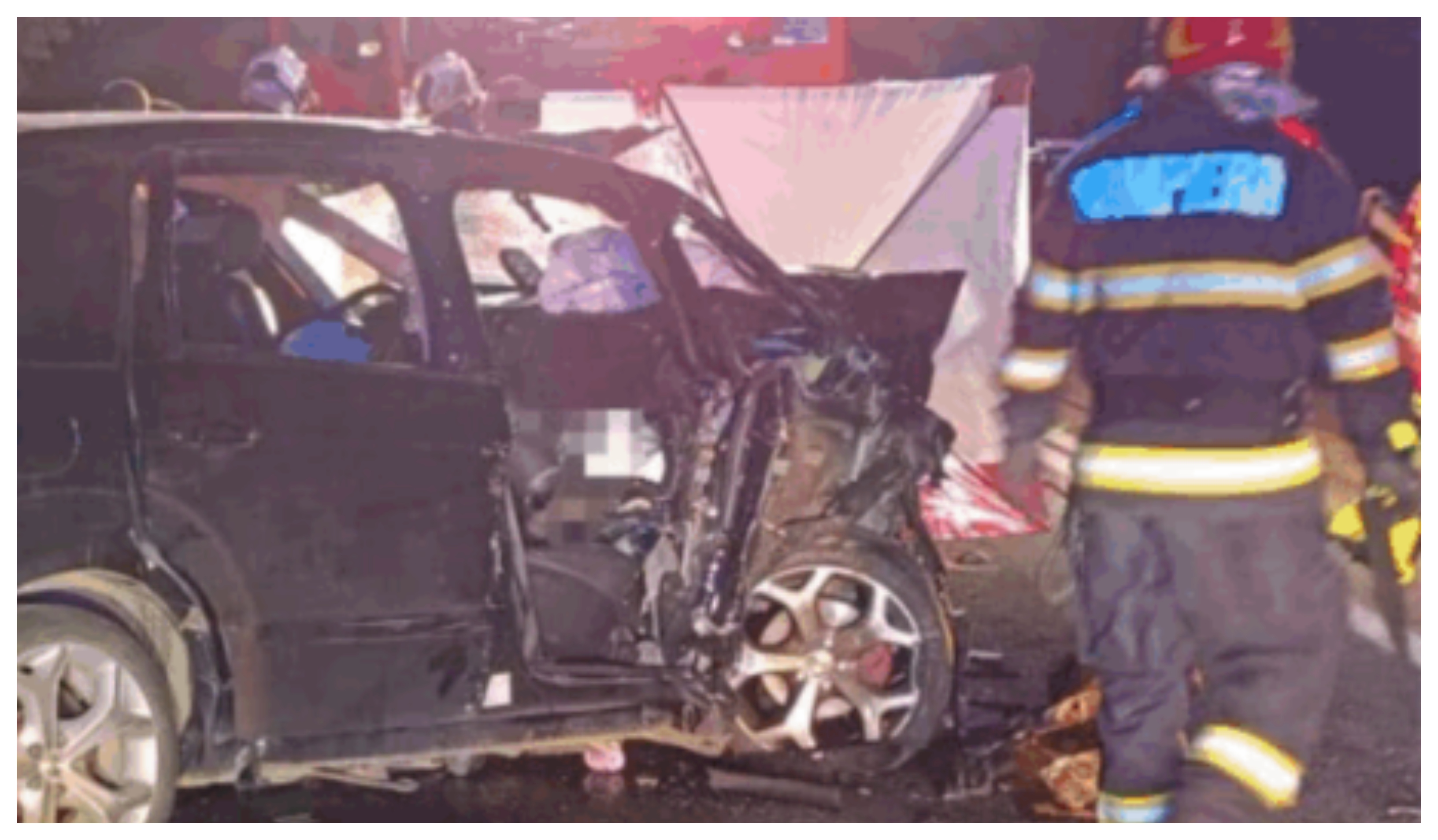 Tragedie pe șosea! Două persoane au murit, în timp ce alte trei au fost rănite grav. Pompierii au intervenit de urgență