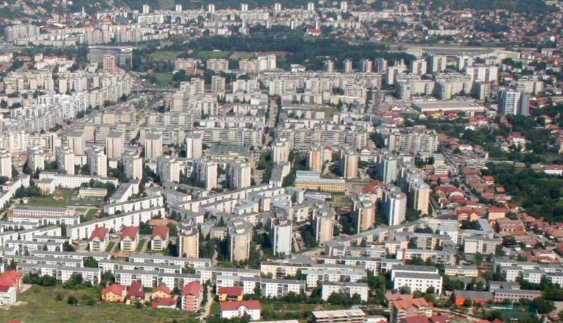 Un cunoscut om de afaceri din România anunță colapsul „imobiliarelor”: „Această bulă a fost umflată cu sârg de agenții imobiliari”. Scădere cu 50% a pieței