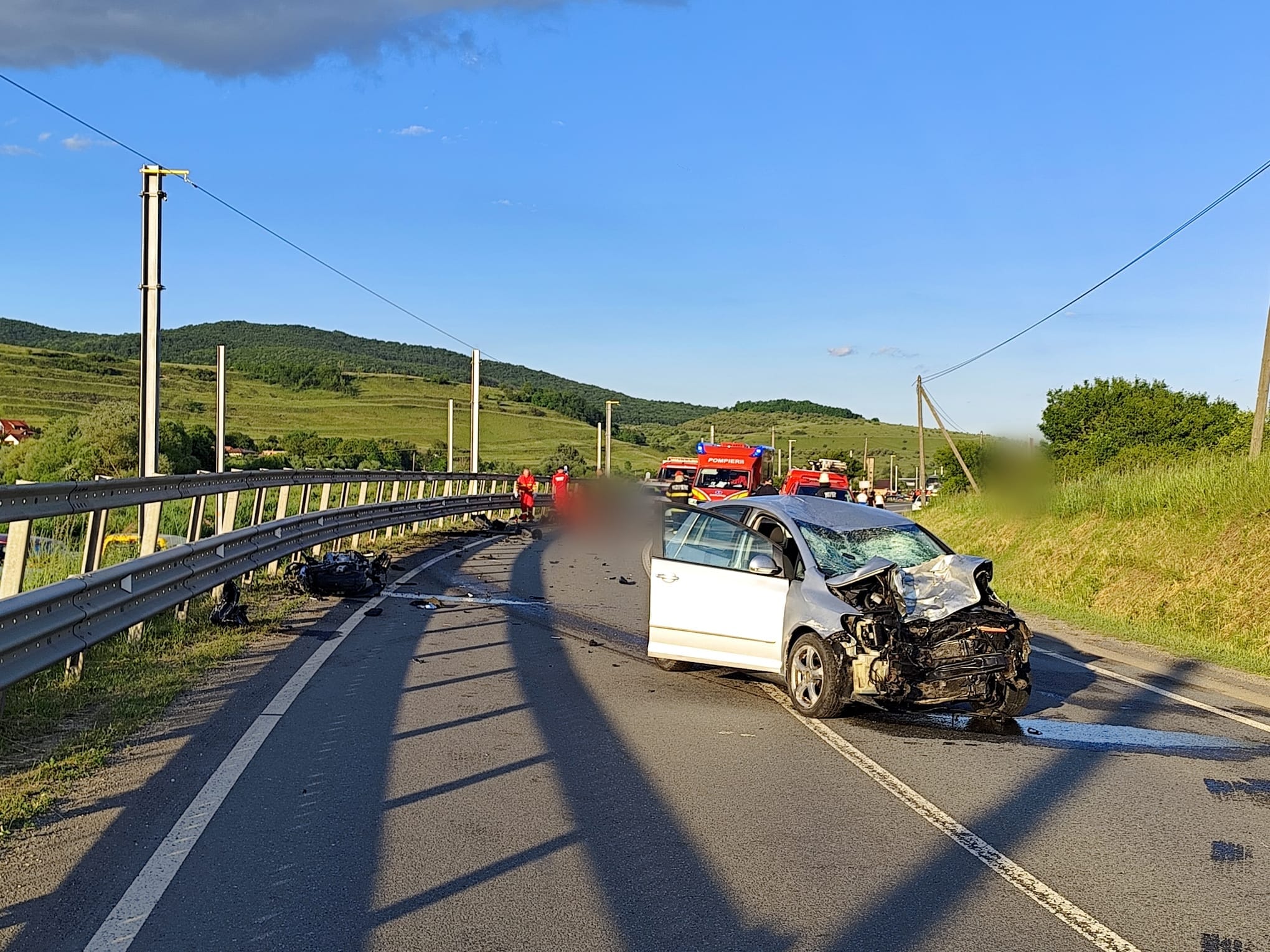 VIDEO. Cum a avut loc accidentul din Cluj în urma căruia un motociclist și-a pierdut viața: O depășire necorespunzătoare l-a aruncat frontal într-o mașină