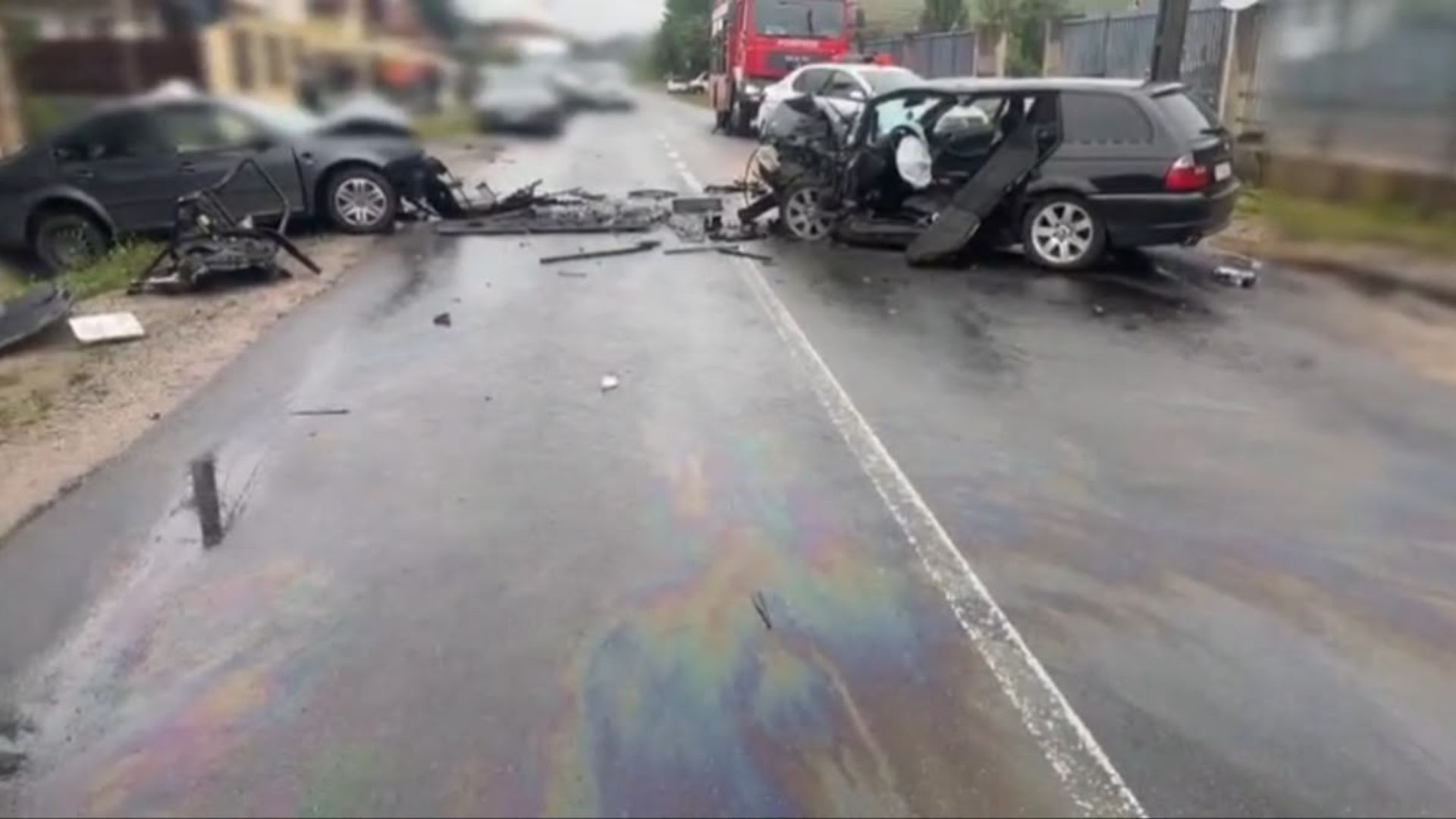 VIDEO. Cum s-a produs accidentul din Gârbău, Cluj, care a trimis trei persoane la spital: Șoferul vinovat era rupt de beat și avea permisul suspendat