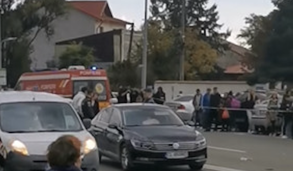 Accident grav în Cluj! Un bărbat a fost lovit de o mașină: Victima a primit îngrijiri medicale și a fost transportată la spital