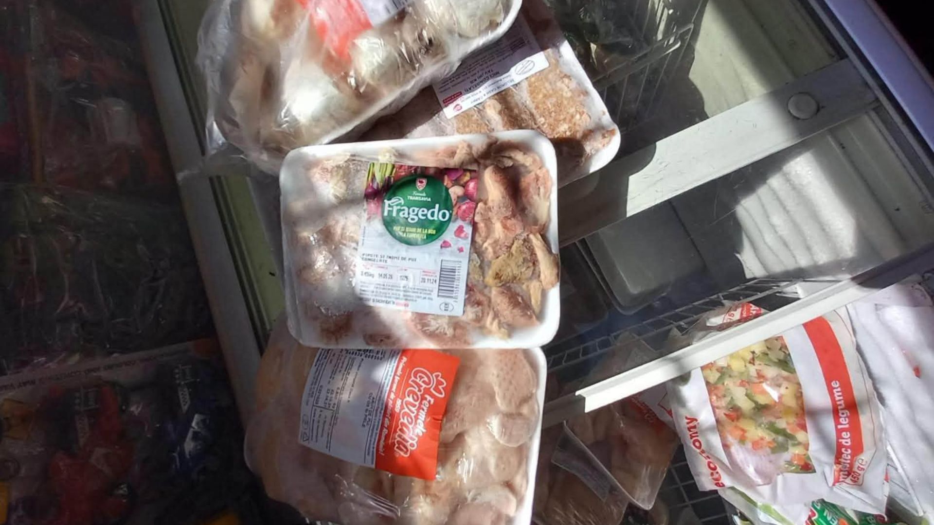 Amenzi de peste 4,1 milioane de lei! ANPC a descoperit alimente expirate, produse cu mucegai și condiții șocante în sute de magazine și restaurante