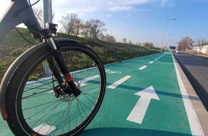Ce cred clujenii despre pistele de biciclete! Trei povești din trafic care arată cum e infrastructura din Cluj-Napoca: : „Nu cred că au mers cu bicicleta”