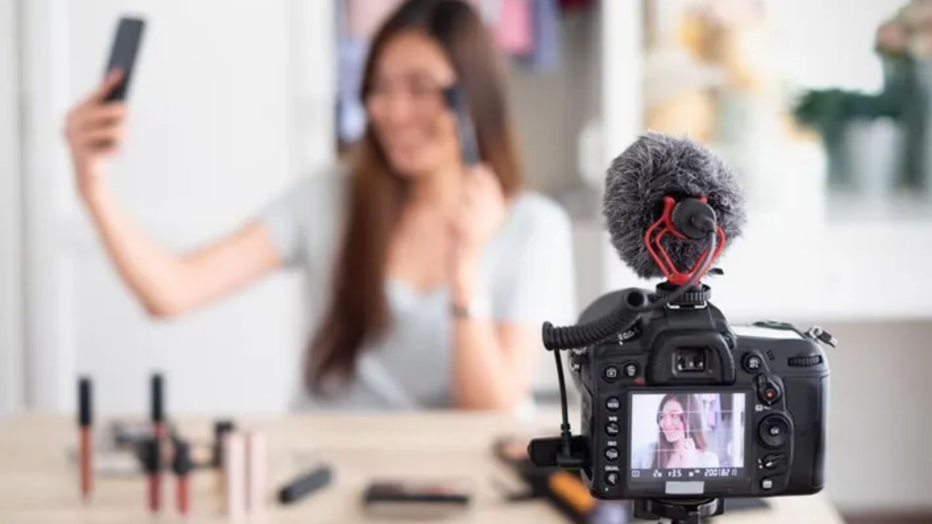 Influencerii care își ascund reclamele, în vizorul ANPC: Reclame nemarcate clar, colaborări ascunse și lipsă de transparență în mediul online