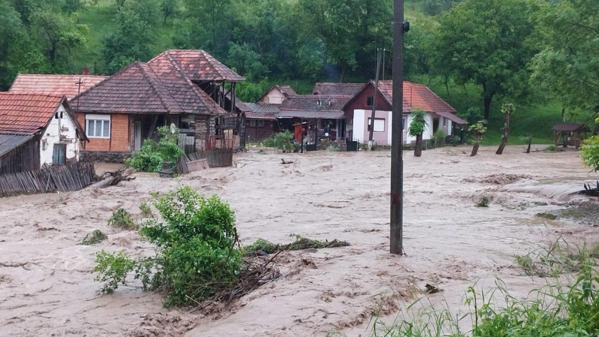 Pericol de inundații în Cluj: specialiștii de la INHGA anunță posibile depășiri ale cotelor de apărare pe Someșul Mic și Arieș