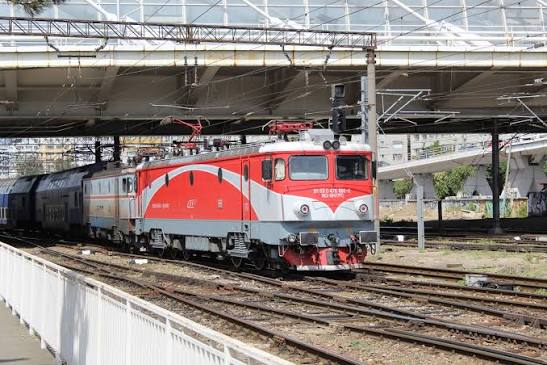 Românii au renunțat masiv la tren în primul trimestru din 2026: numărul călătorilor a scăzut cu 8,8%, arată noile date publicate de INS